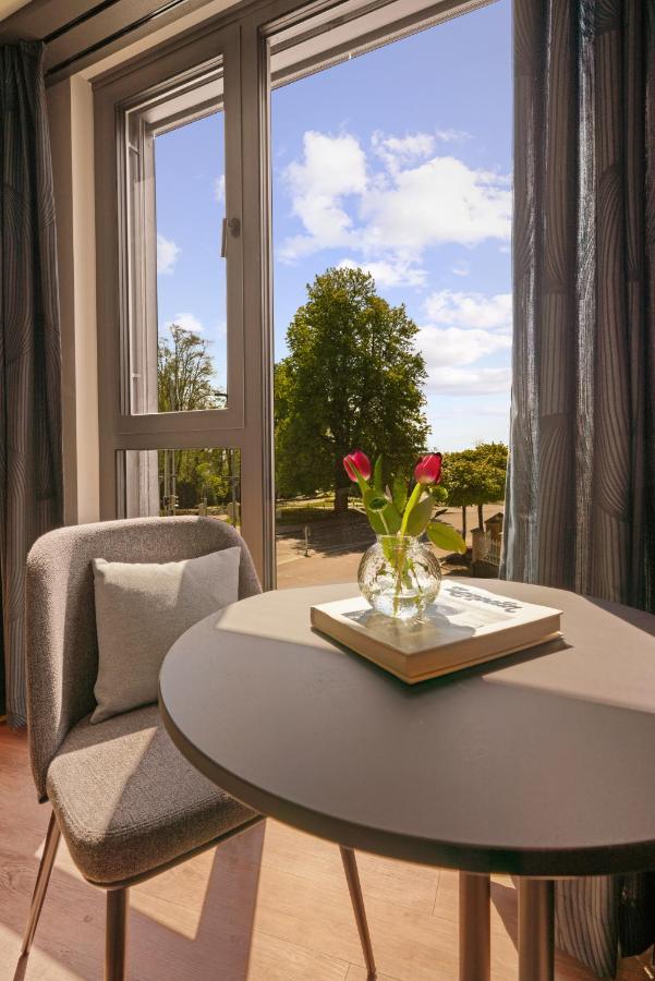 Lukullum Hotel FDH Buitenkant foto