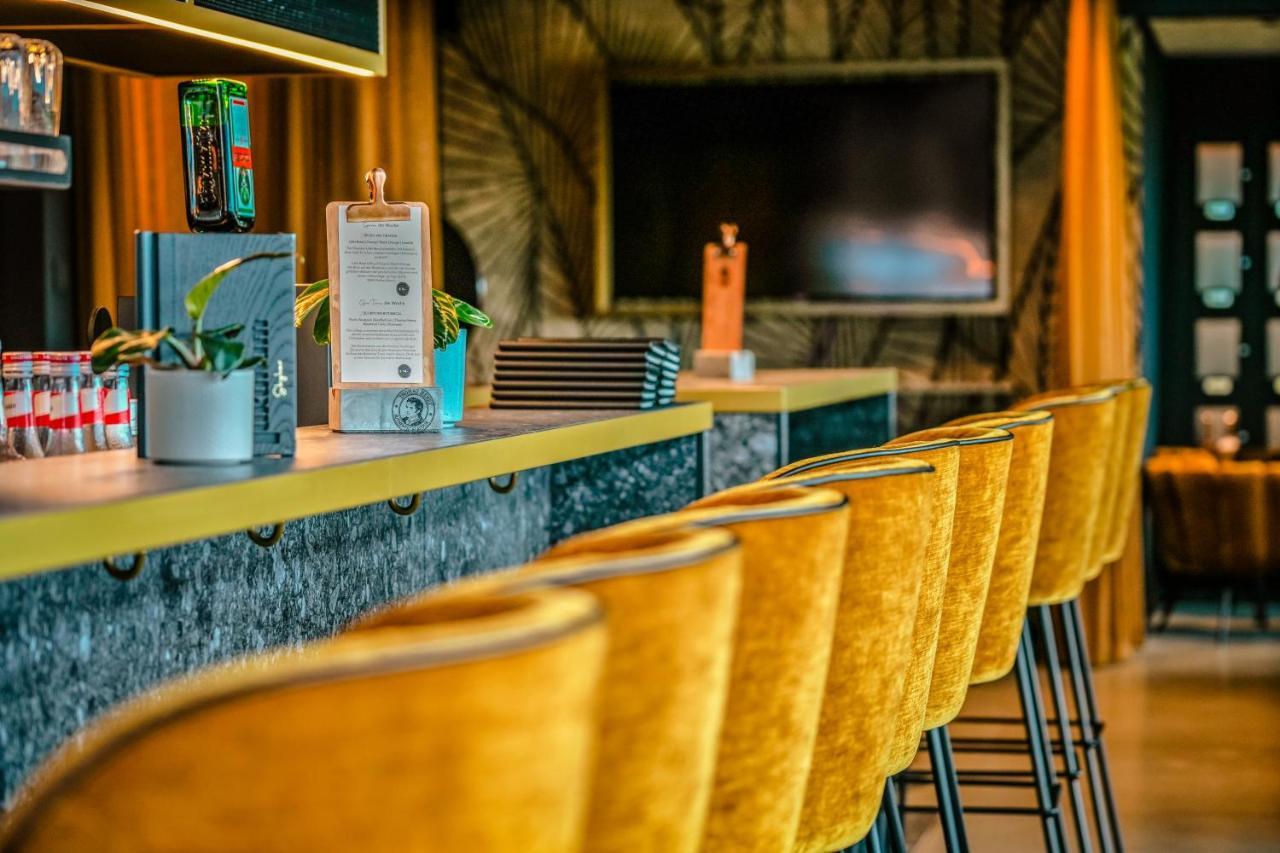 Lukullum Hotel FDH Buitenkant foto