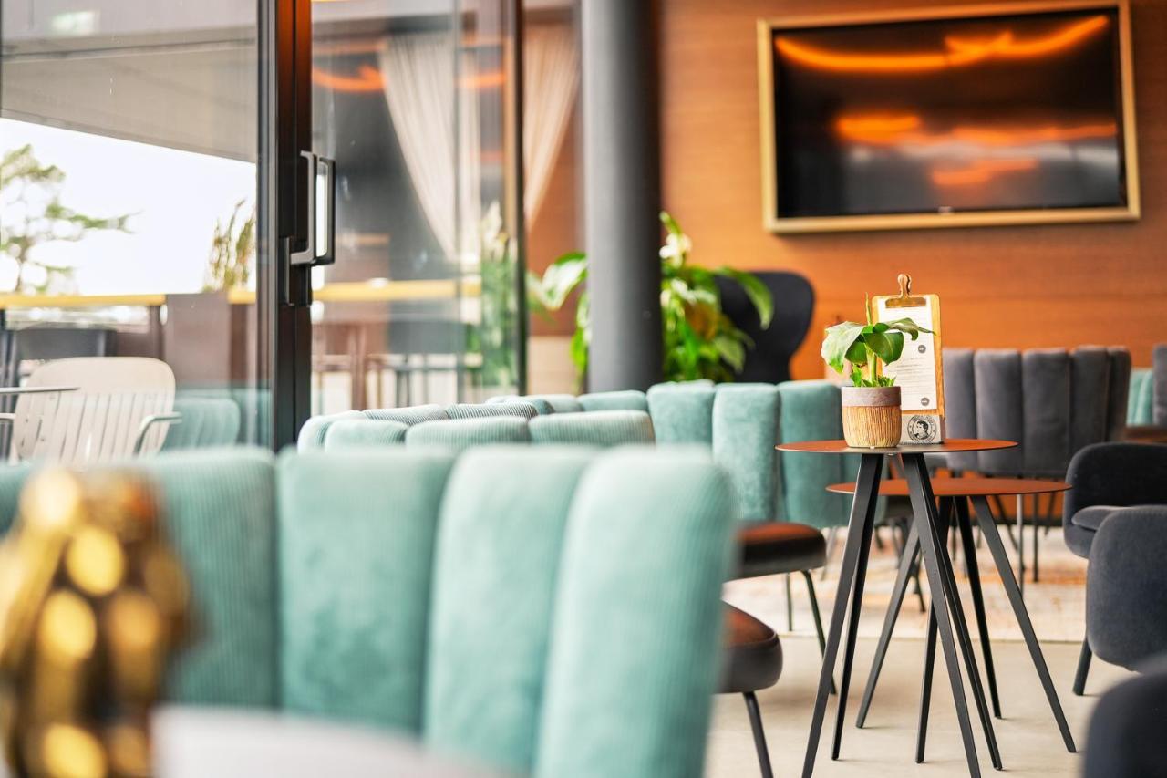 Lukullum Hotel FDH Buitenkant foto